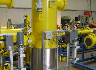 Double stage filters separators